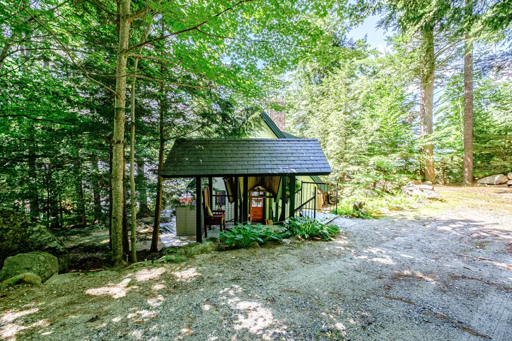 74 Pine Point Lane Sweden ME 04040