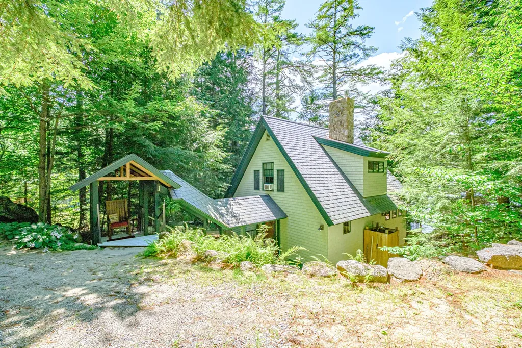 74 Pine Point Lane Sweden ME 04040
