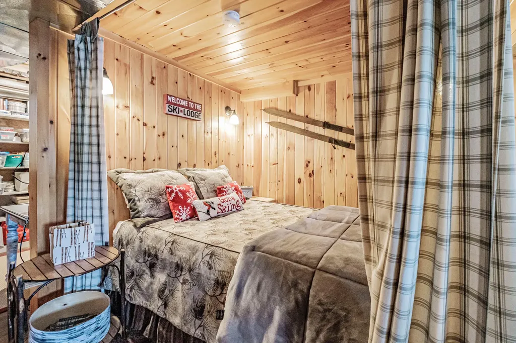 74 Pine Point Lane Sweden ME 04040