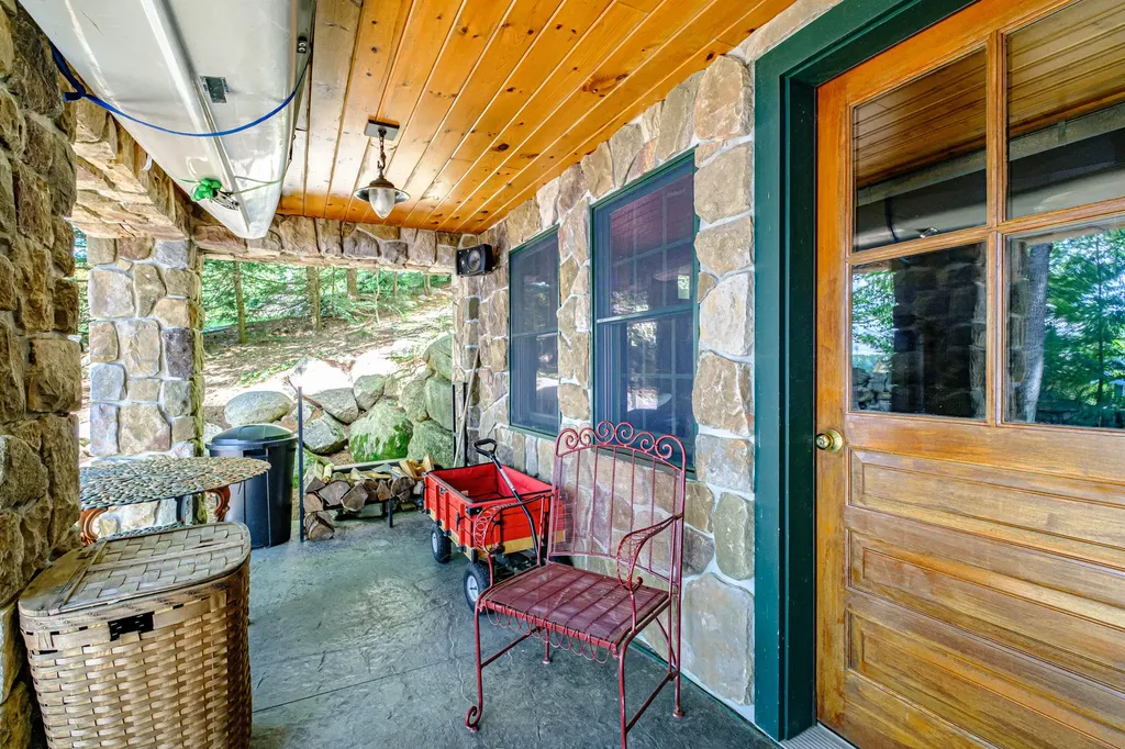 74 Pine Point Lane Sweden ME 04040