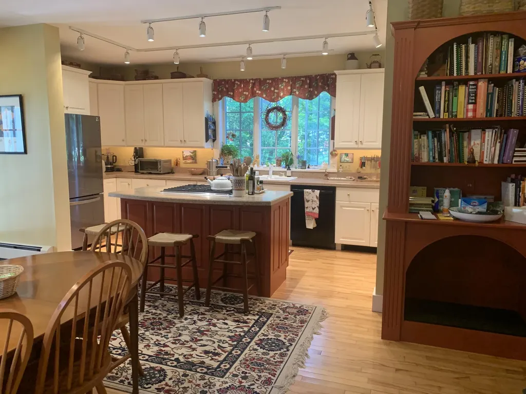 300 East Neck Road Nobleboro ME 04555