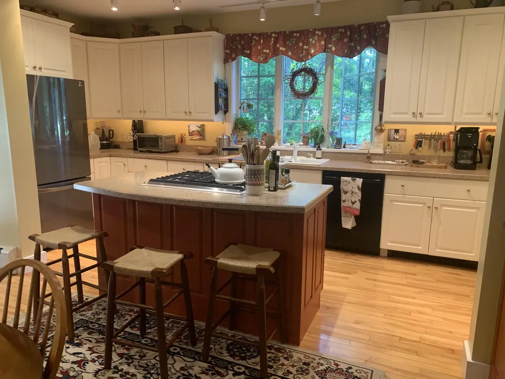 300 East Neck Road Nobleboro ME 04555