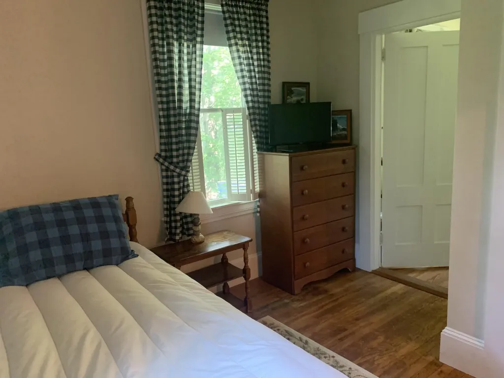 300 East Neck Road Nobleboro ME 04555
