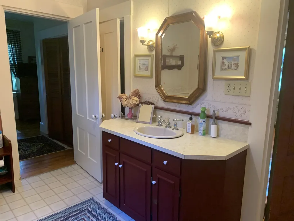 300 East Neck Road Nobleboro ME 04555