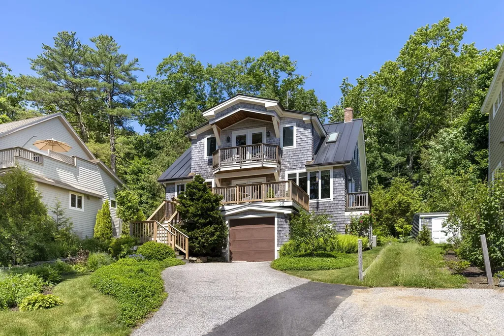36 Old Mill Road Falmouth ME 04105