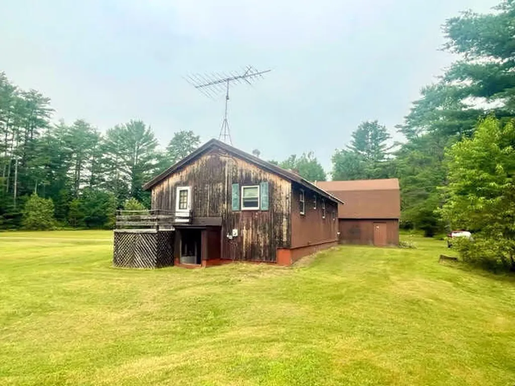 1229 Lakewood Road Madison ME 04950