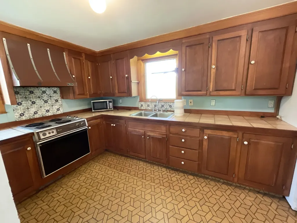 399 East River Road Whitefield ME 04353