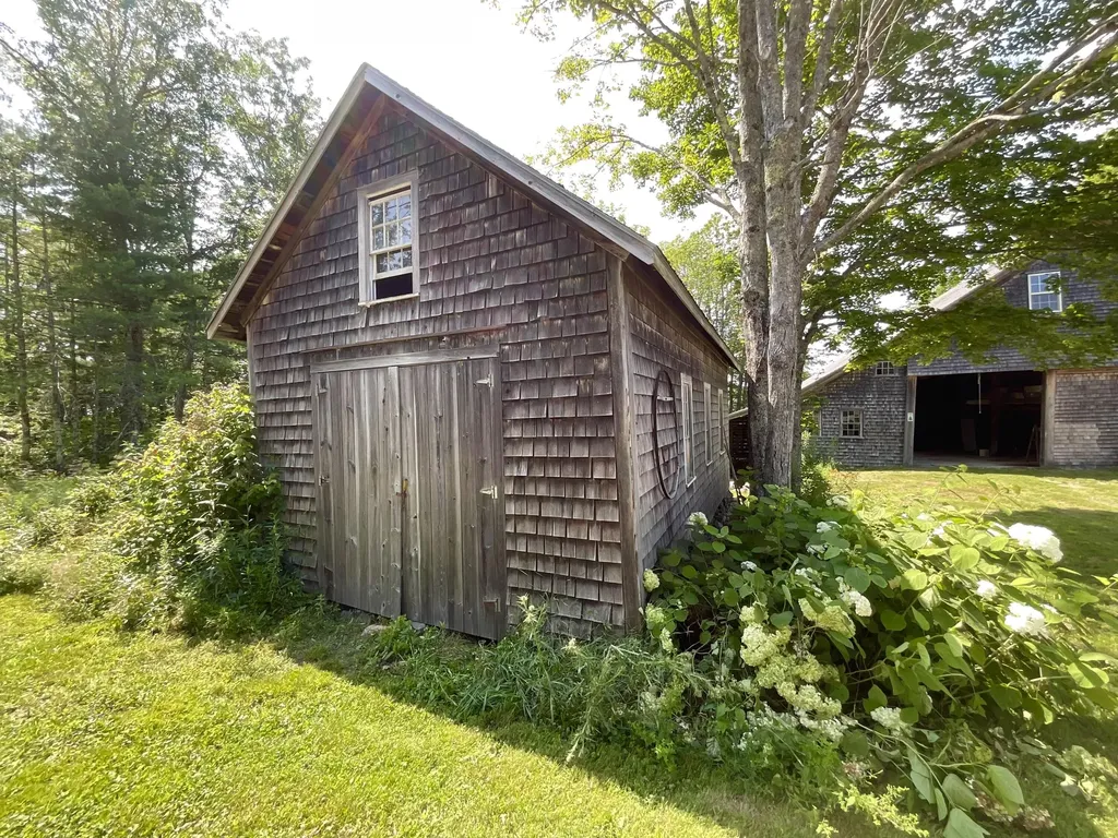 399 East River Road Whitefield ME 04353