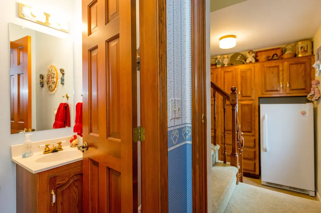 176 Valview Drive Auburn ME 04210