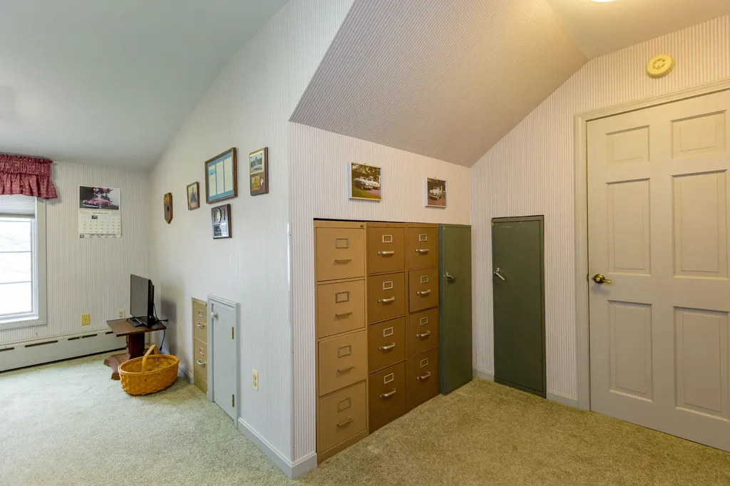 176 Valview Drive Auburn ME 04210