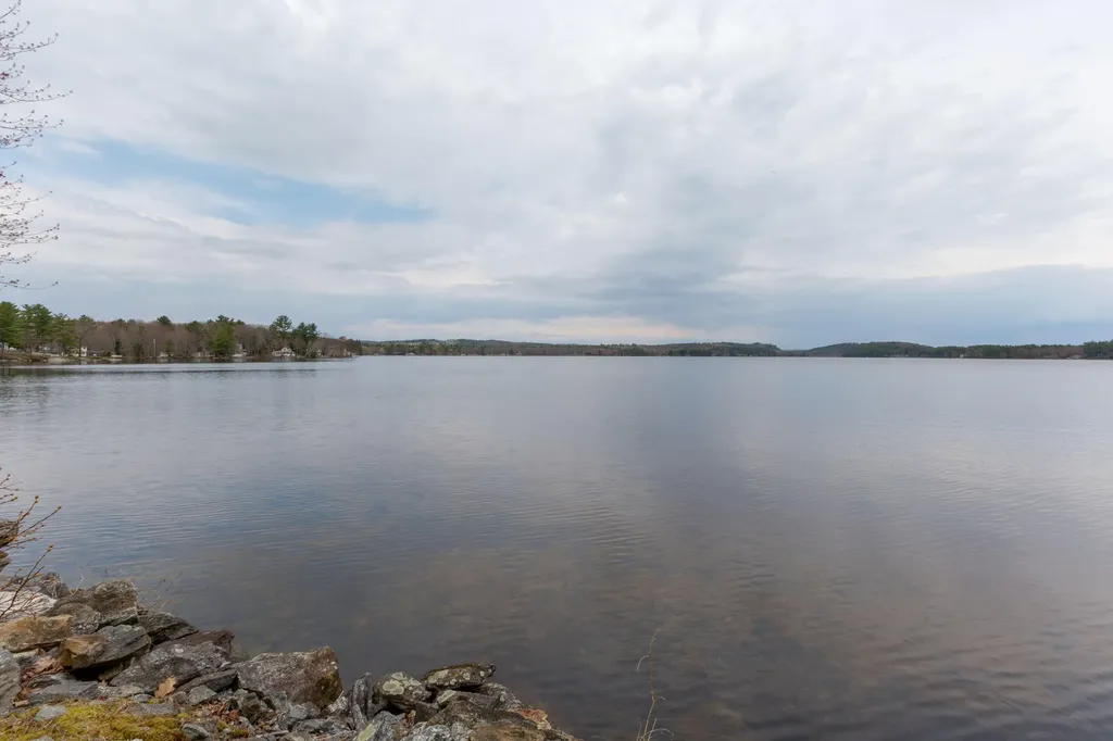 176 Valview Drive Auburn ME 04210