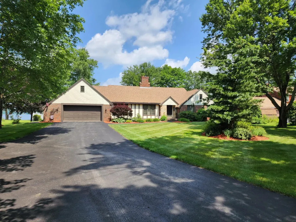 176 Valview Drive Auburn ME 04210