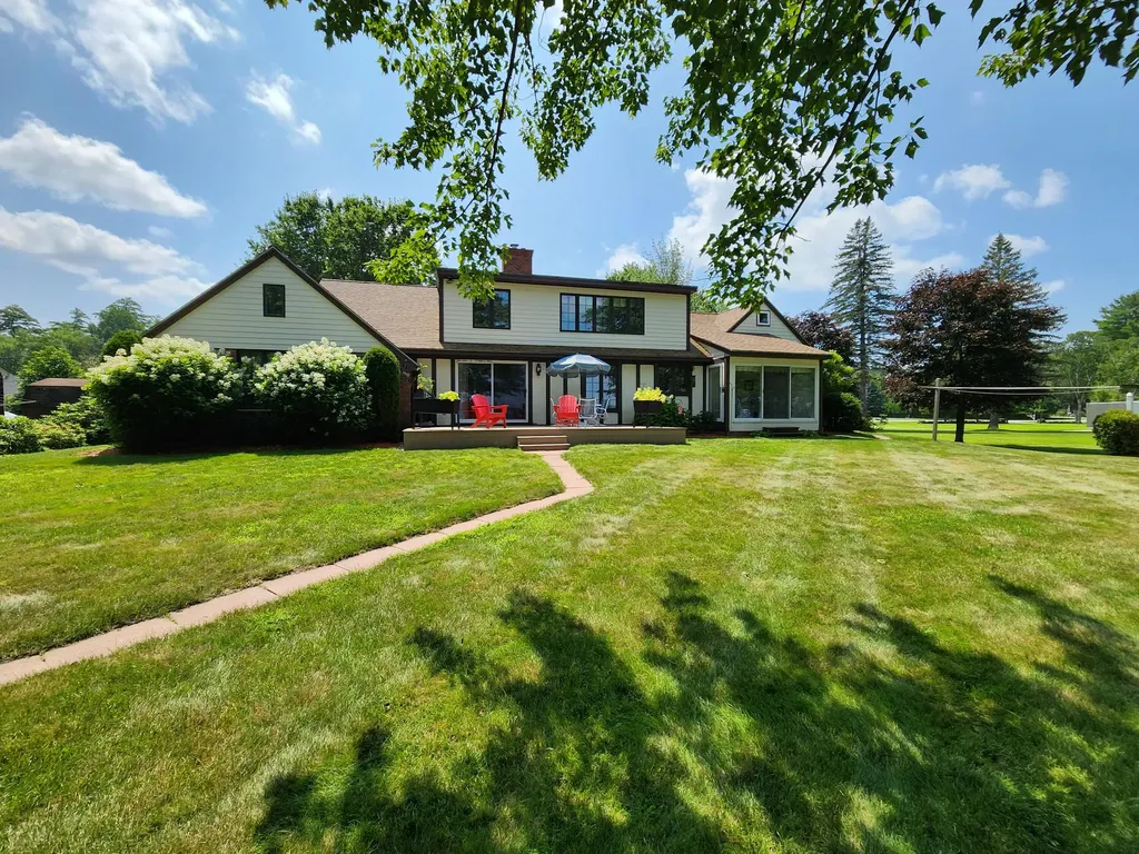 176 Valview Drive Auburn ME 04210