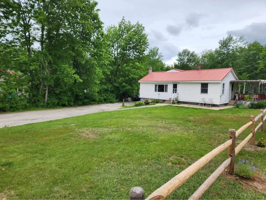 37 Range Road Poland ME 04274