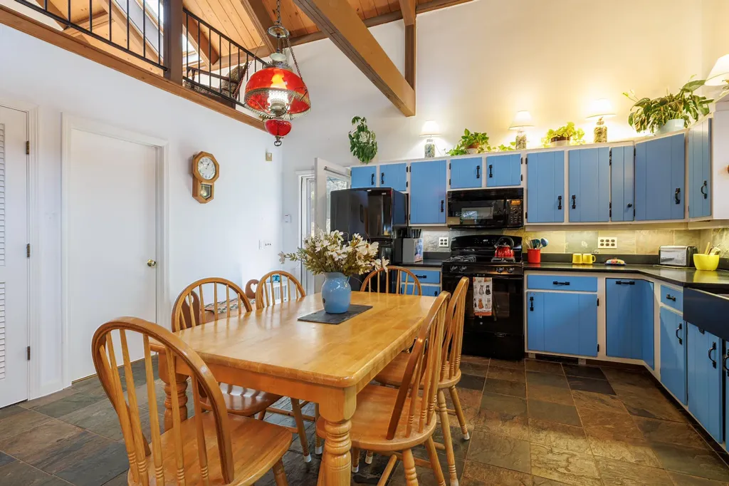 30 Briehl Lane Penobscot ME 04476