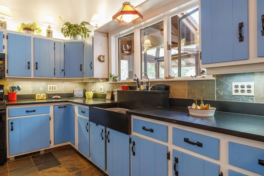 30 Briehl Lane Penobscot ME 04476