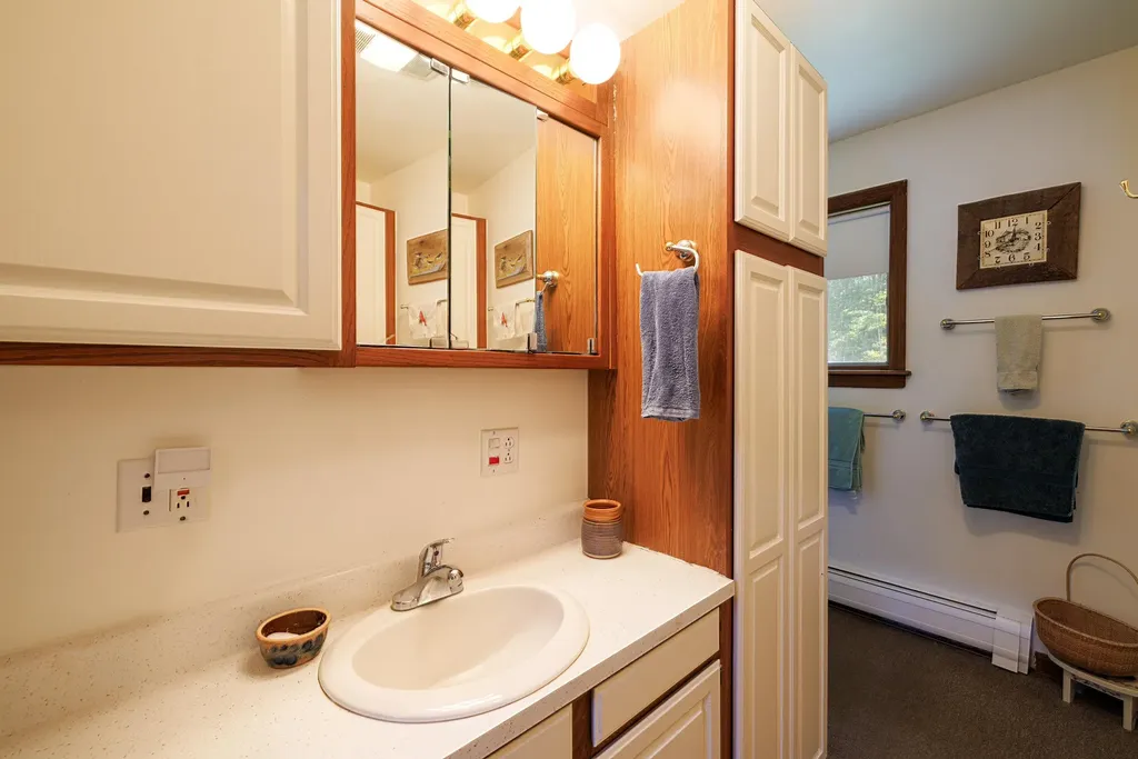 30 Briehl Lane Penobscot ME 04476