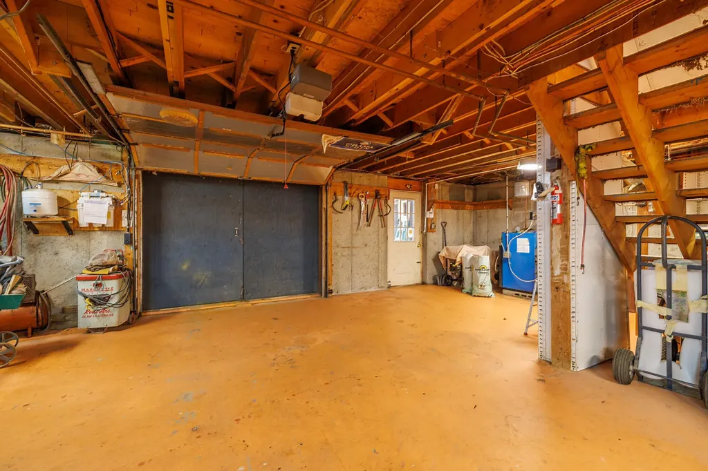 30 Briehl Lane Penobscot ME 04476