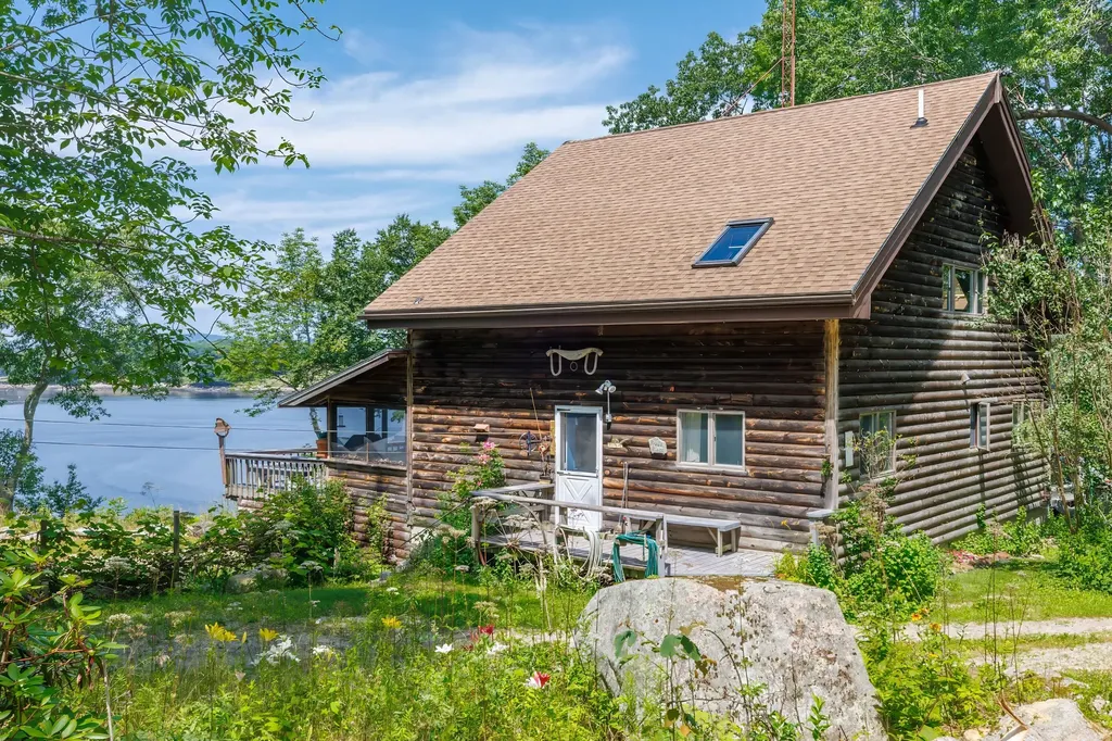 30 Briehl Lane Penobscot ME 04476