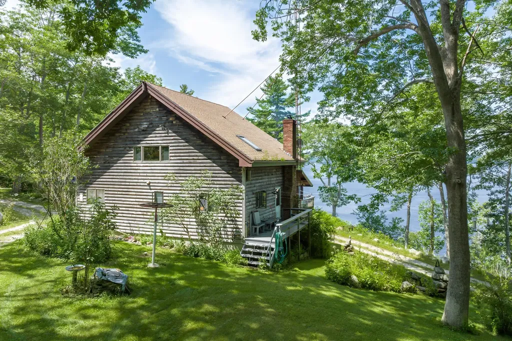 30 Briehl Lane Penobscot ME 04476