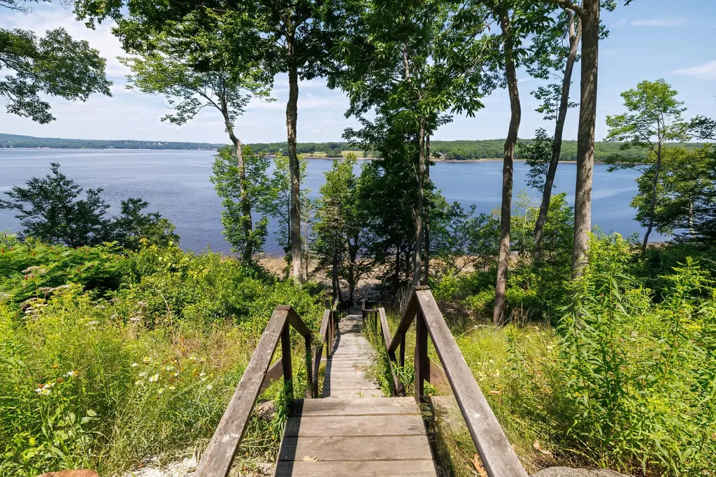 30 Briehl Lane Penobscot ME 04476