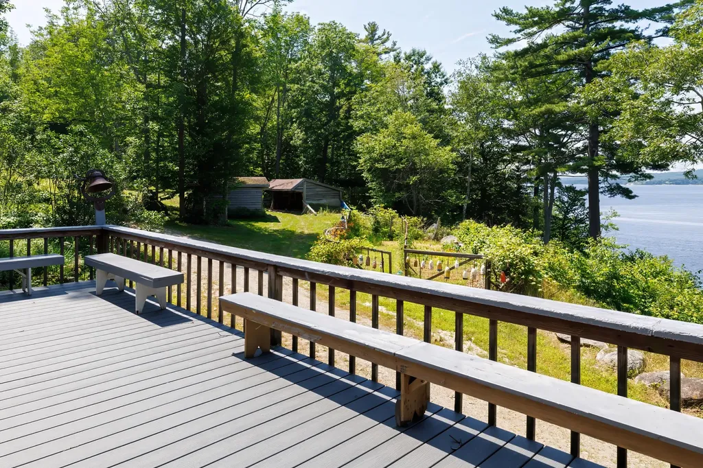 30 Briehl Lane Penobscot ME 04476