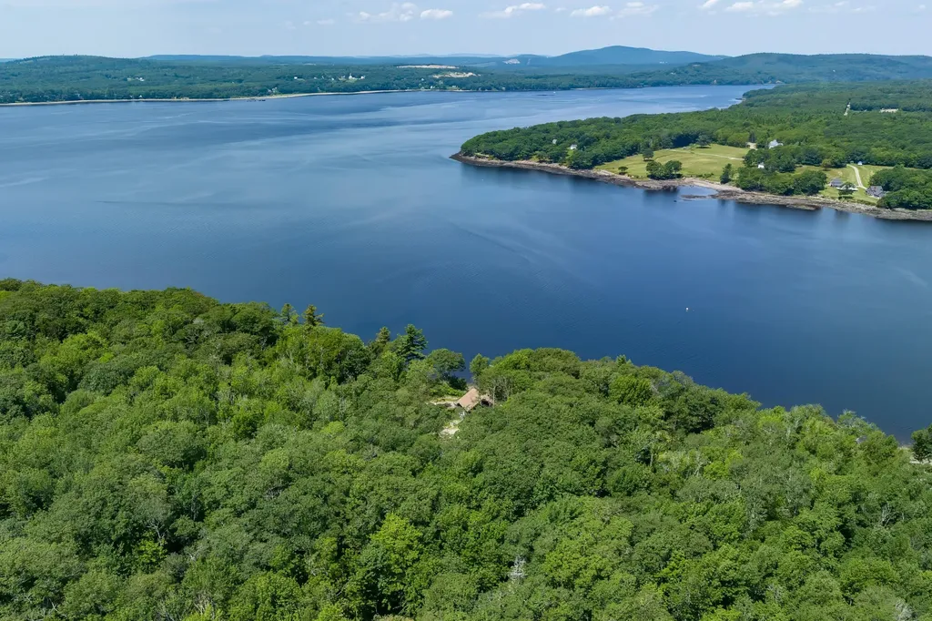 30 Briehl Lane Penobscot ME 04476