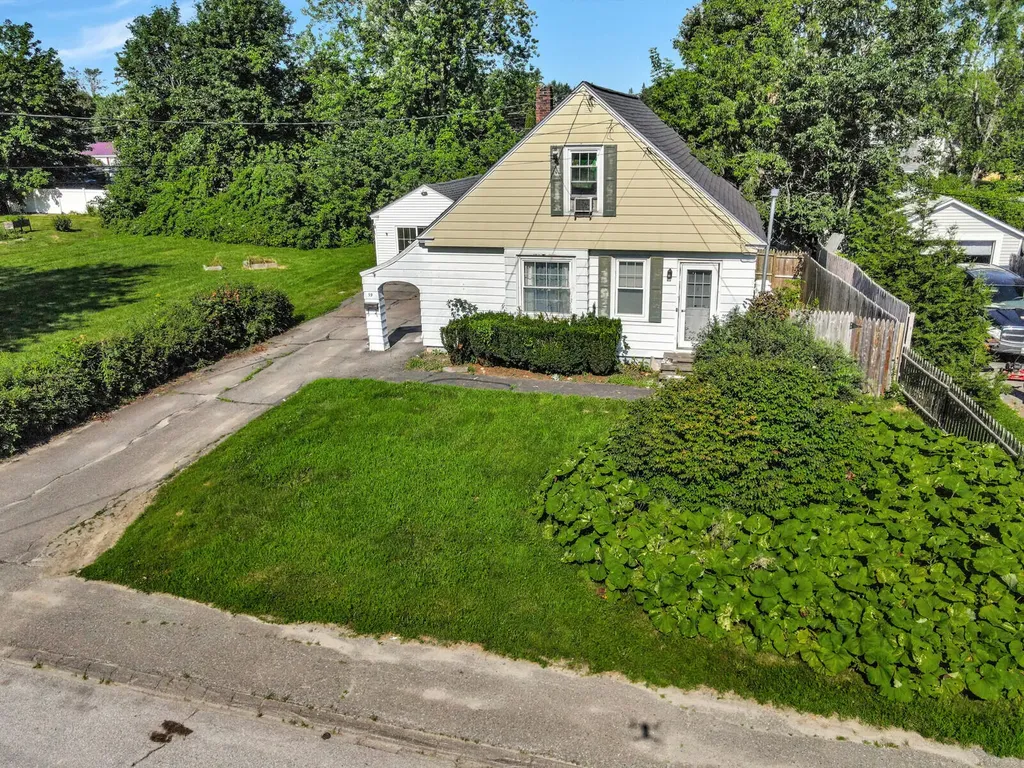 39 Cushman Road Winslow ME 04901