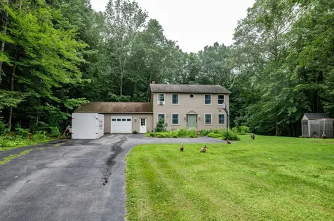 16 Jacks Way Bowdoinham ME 04008