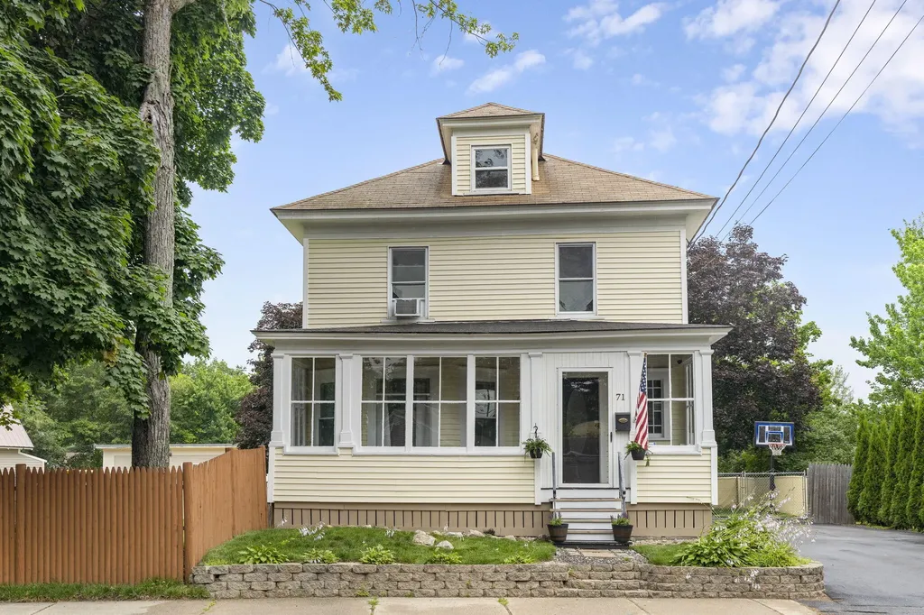 71 Lebanon Street Sanford ME 04073