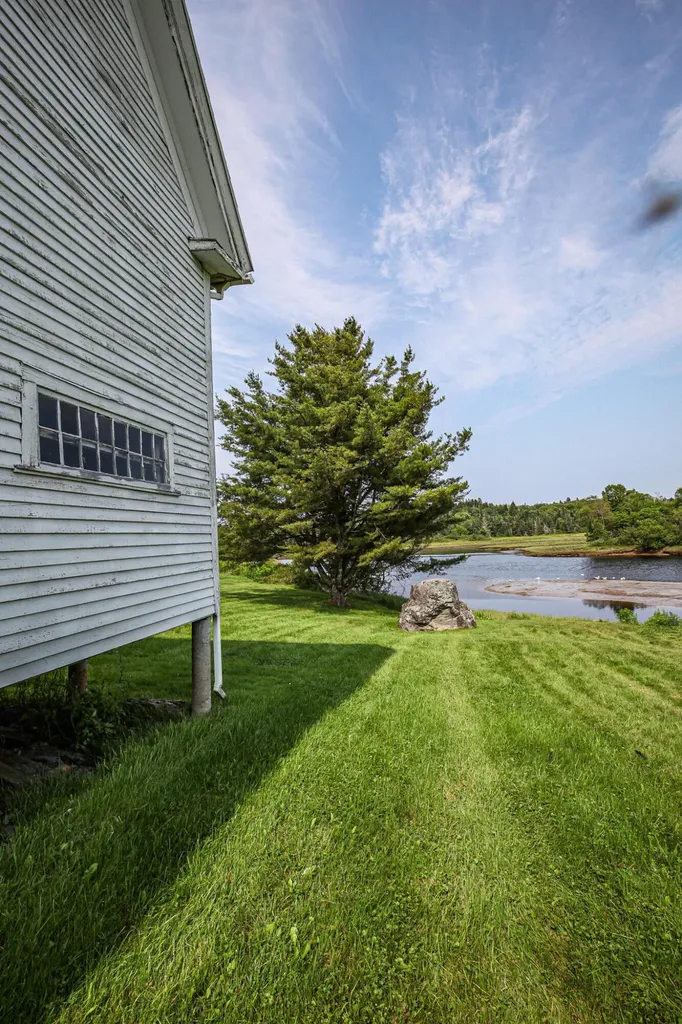 1440 Indian River Road Addison ME 04606