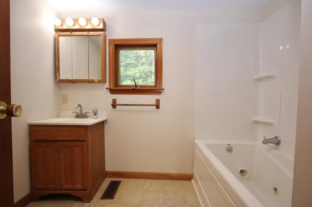 253 Clewleyville Road Eddington ME 04428