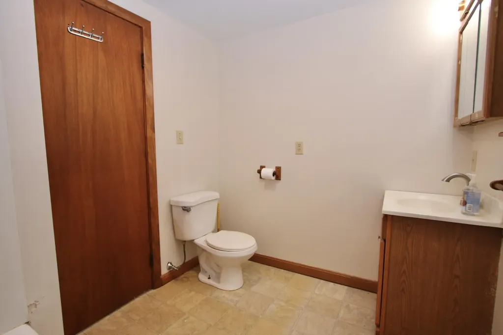 253 Clewleyville Road Eddington ME 04428