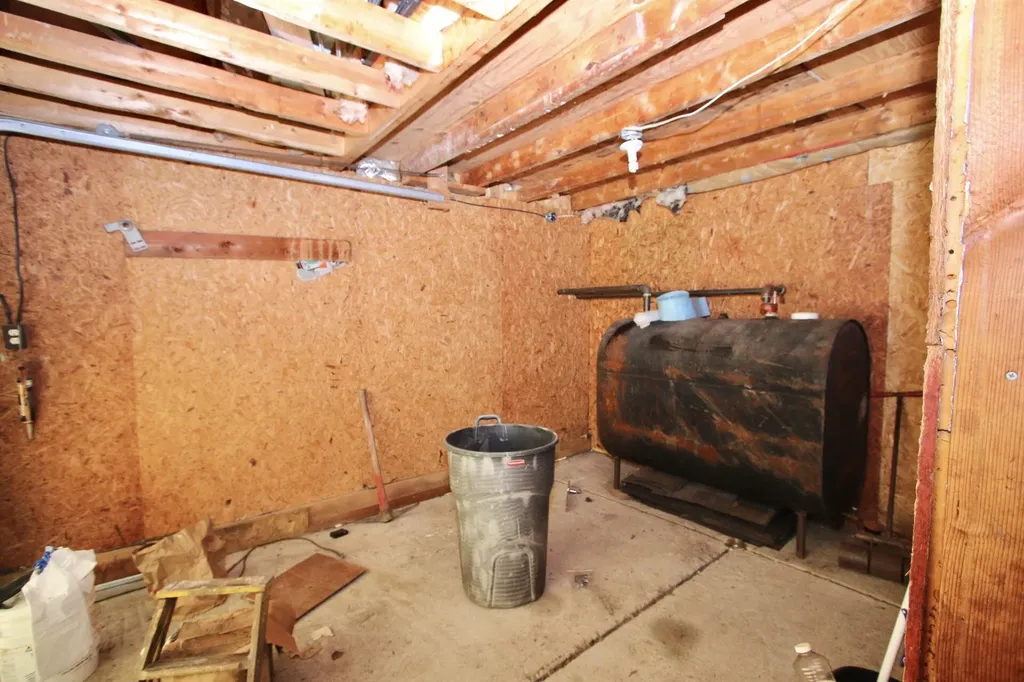 253 Clewleyville Road Eddington ME 04428
