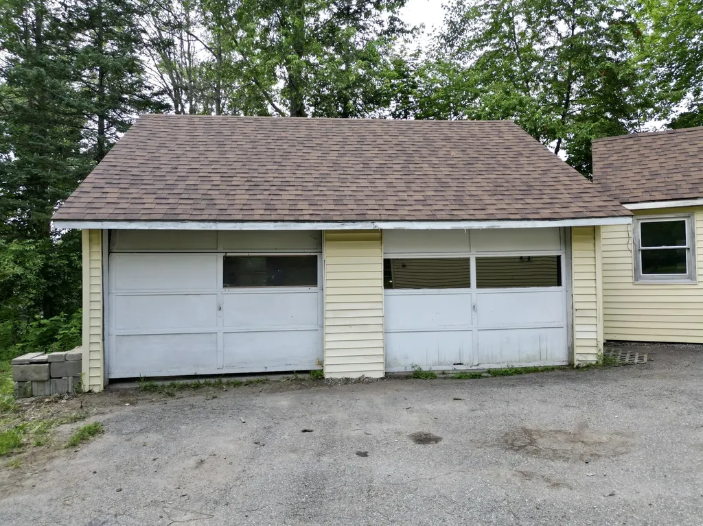 253 Clewleyville Road Eddington ME 04428