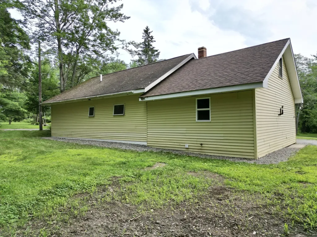 253 Clewleyville Road Eddington ME 04428