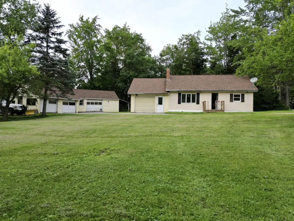 253 Clewleyville Road Eddington ME 04428