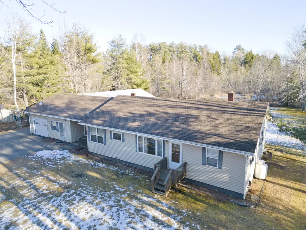 475 Main Road Milford ME 04461