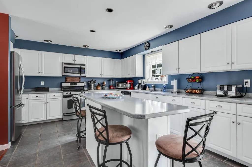 101 Meadow Road Winterport ME 04496