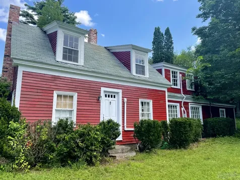 36 Hawthorne Road Raymond ME 04071