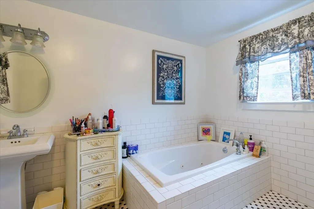 19 Long Cove Road Saint George ME 04860
