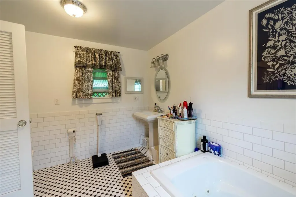 19 Long Cove Road Saint George ME 04860