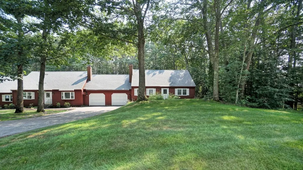 208 Flintlock Village Wells ME 04090