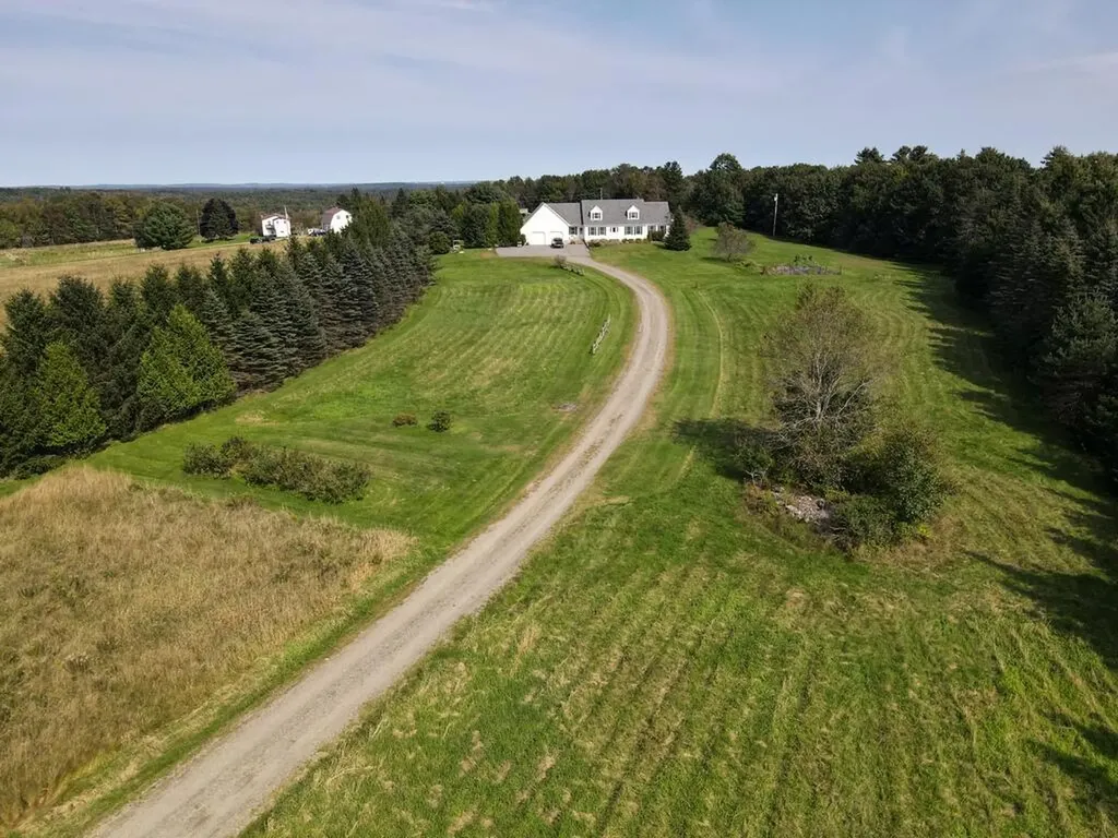 835 Lebanon Road Winterport ME 04496