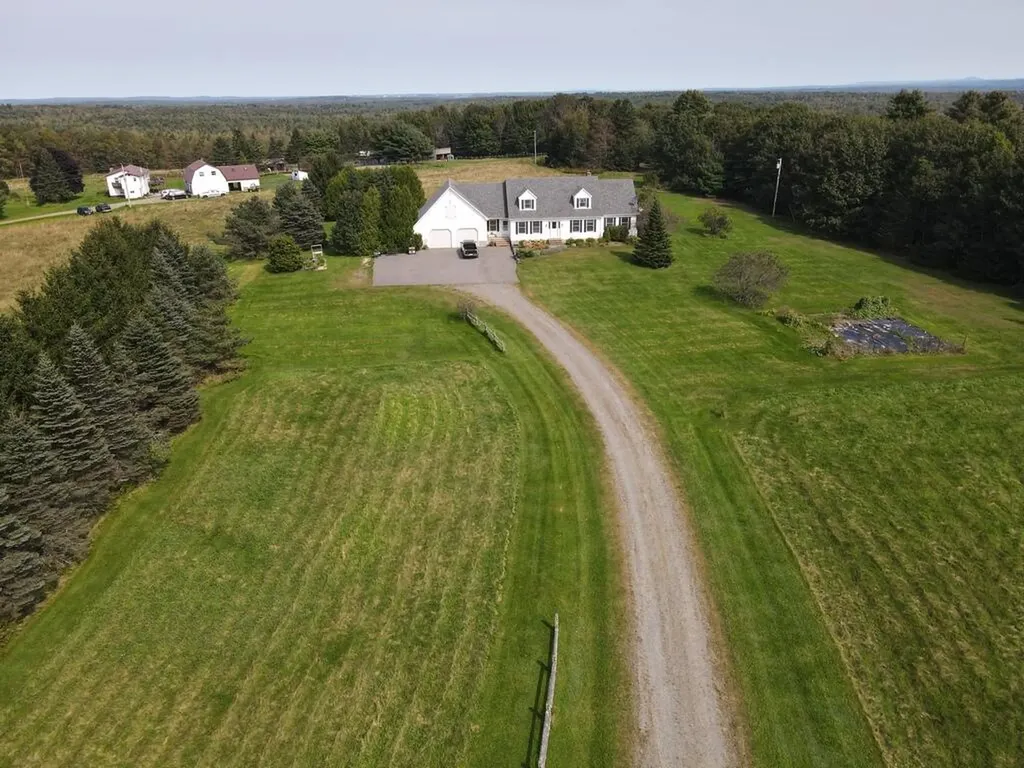 835 Lebanon Road Winterport ME 04496