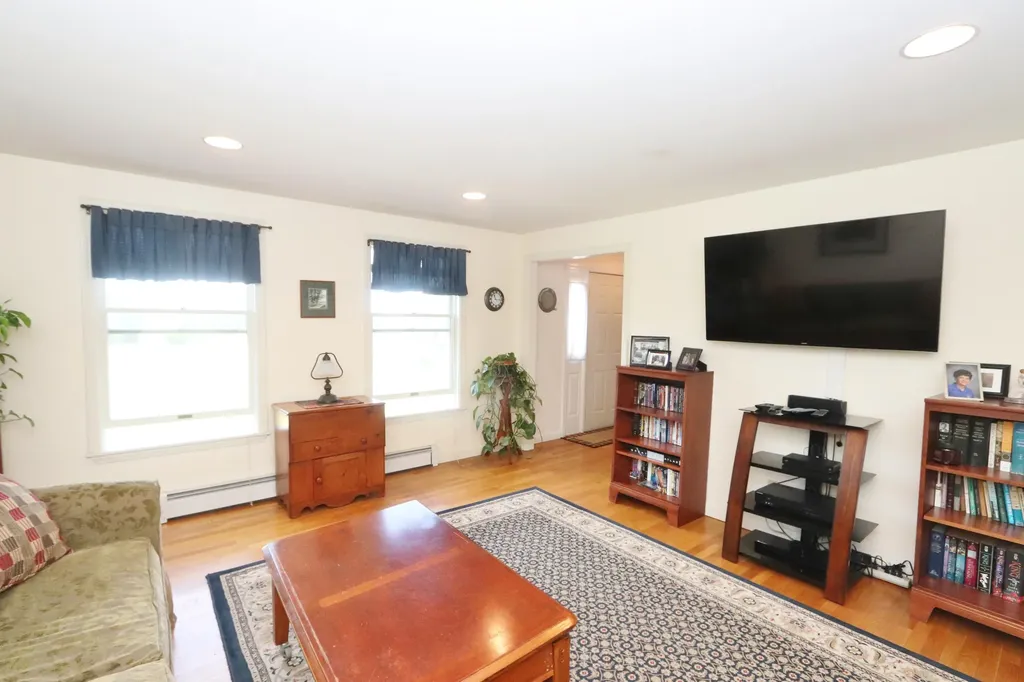 835 Lebanon Road Winterport ME 04496