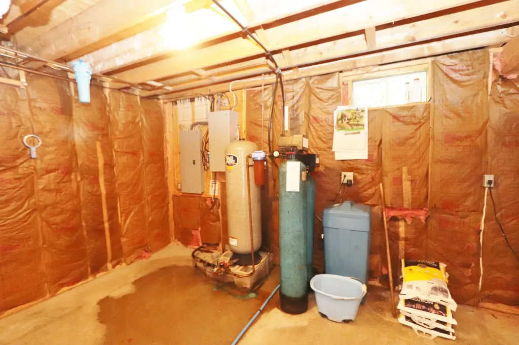 835 Lebanon Road Winterport ME 04496