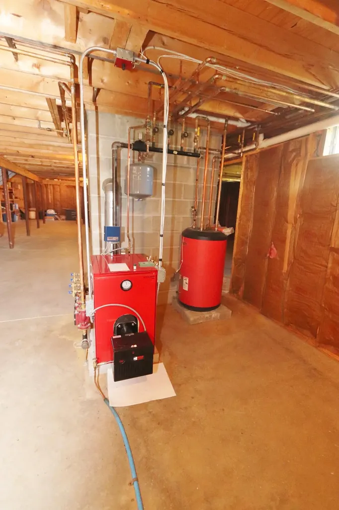 835 Lebanon Road Winterport ME 04496