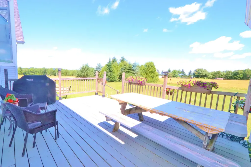 835 Lebanon Road Winterport ME 04496