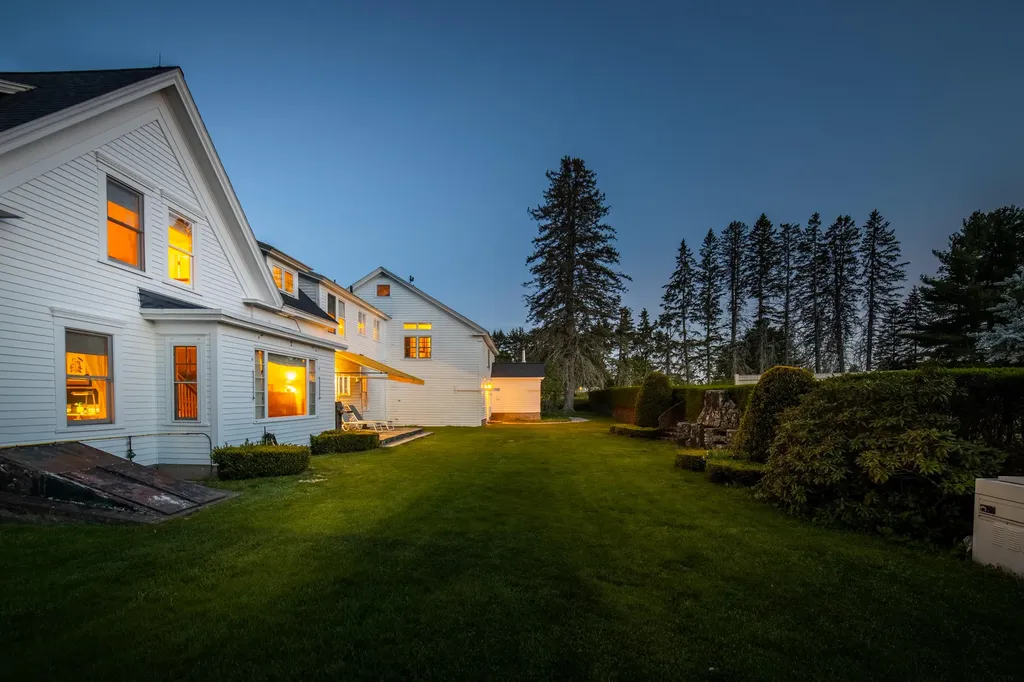 1340 Perkins Ridge Road Auburn ME 04210